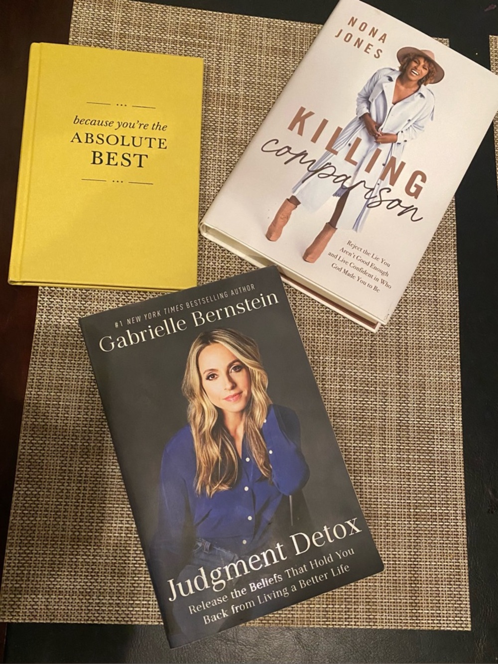 3 Pre-Loved Books for $7 bundle!!!